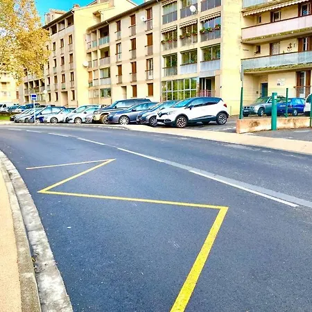 Saphir Studio Apartment Manosque